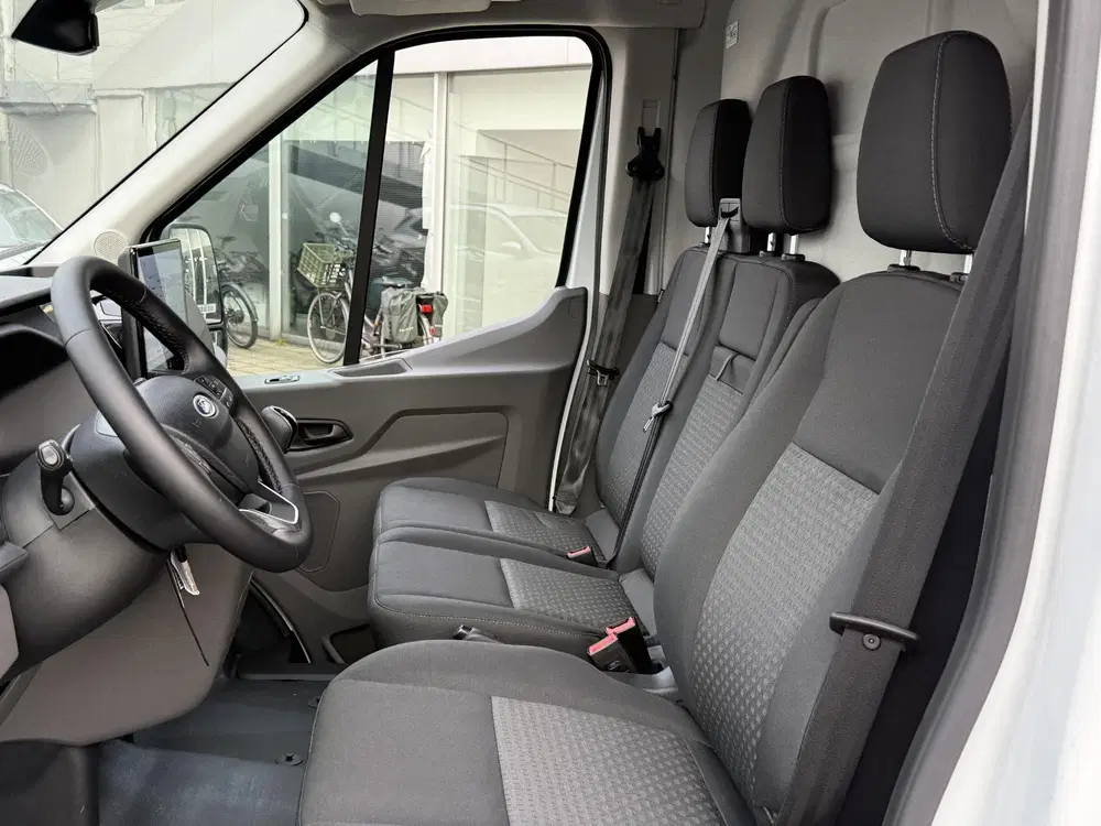 Ford Transit 350 2.0 TDCI L3H2 Trend uit 2024, foto 14