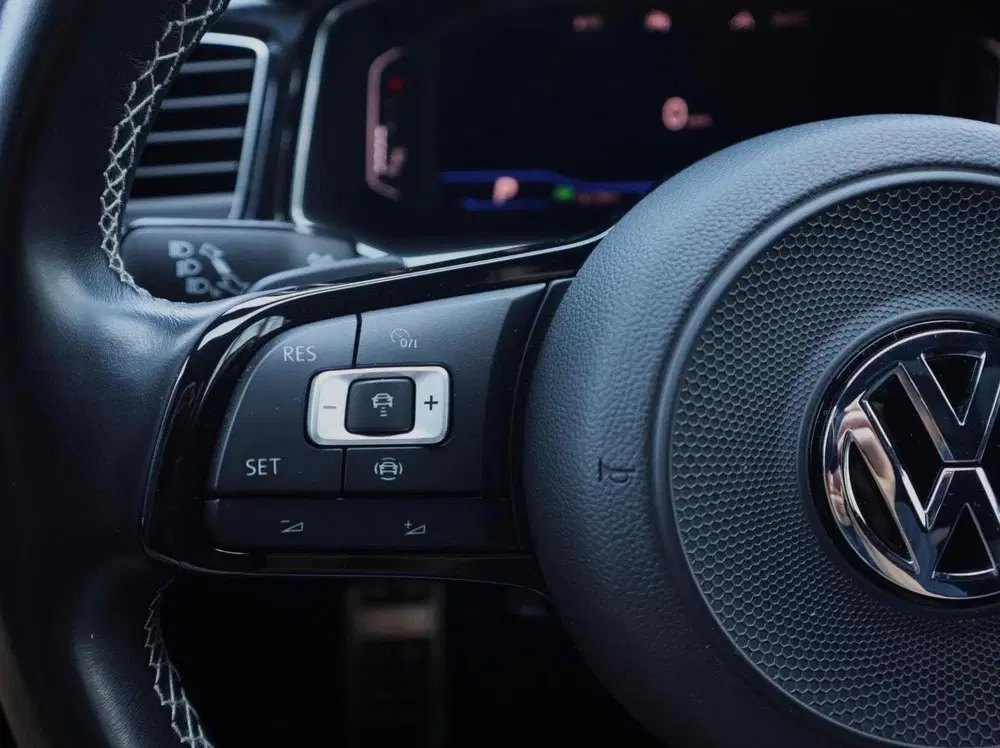 Volkswagen T-Roc 2.0 TSI 4Motion R uit 2020, foto 14