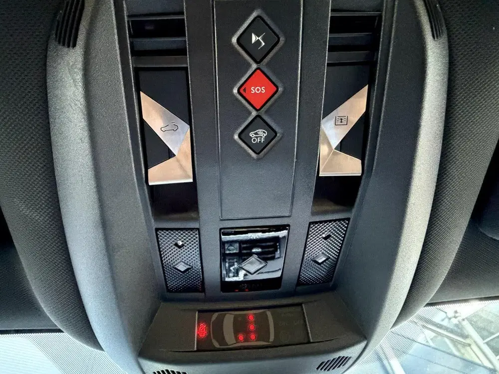 DS Automobiles DS 7 DS DS 7 1.6 PHEV 300 4x4 Pallas Schuifkant uit 2025, foto 10