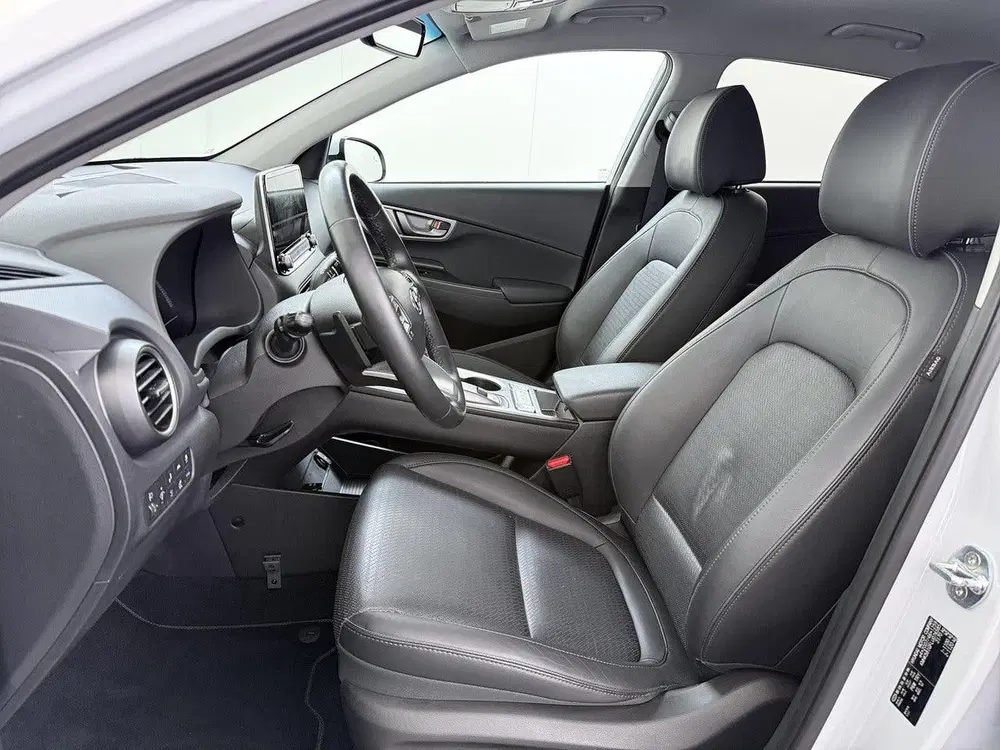 Hyundai KONA Premium 64kWh uit 2020, foto 7