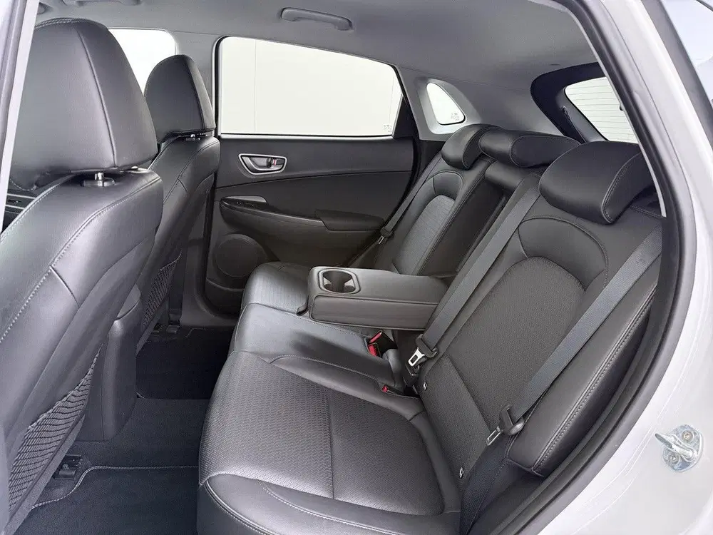 Hyundai KONA Premium 64kWh uit 2020, foto 9