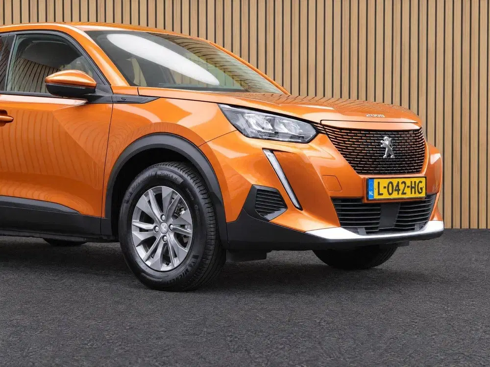 Peugeot 2008 EV Active Pack 50 kWh uit 2021, foto 10