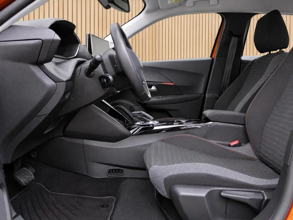 Peugeot 2008 EV Active Pack 50 kWh uit 2021, foto 13