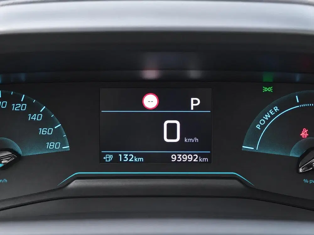 Peugeot 2008 EV Active Pack 50 kWh uit 2021, foto 15