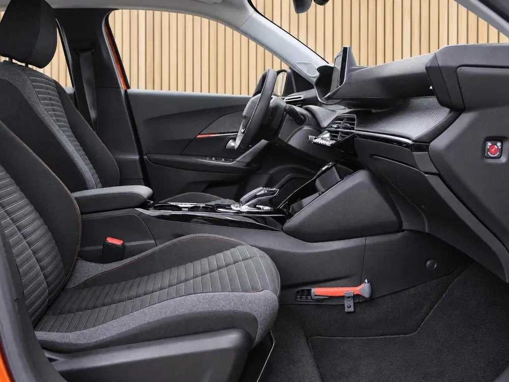 Peugeot 2008 EV Active Pack 50 kWh uit 2021, foto 7