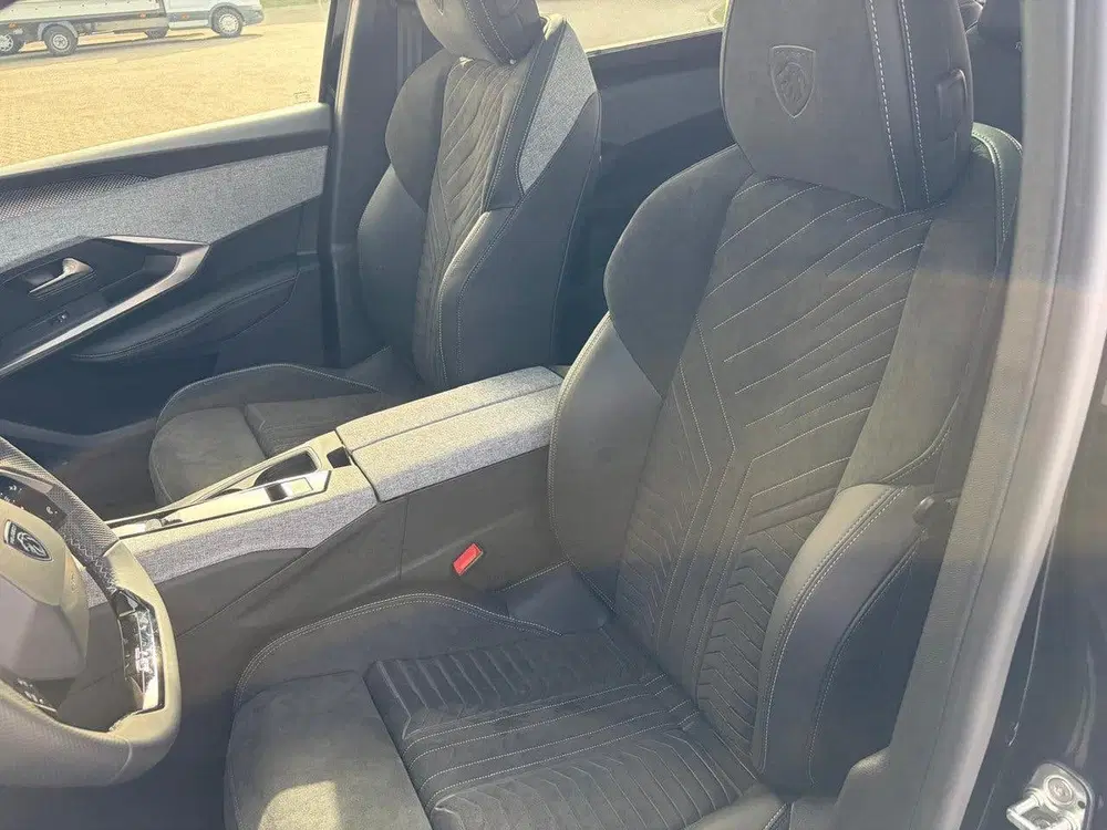 Peugeot 5008 1.2 Hybrid 145 GT Exclusive 7p uit 2026, foto 6