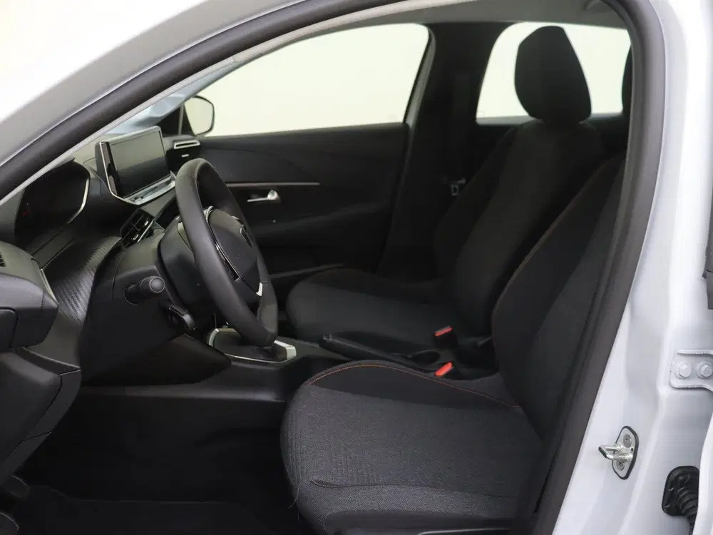 Peugeot 208 1.2 PureTech 100 Style uit 2025, foto 10