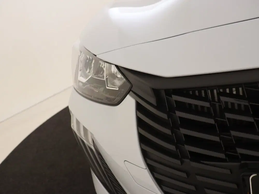 Peugeot 208 1.2 PureTech 100 Style uit 2025, foto 13