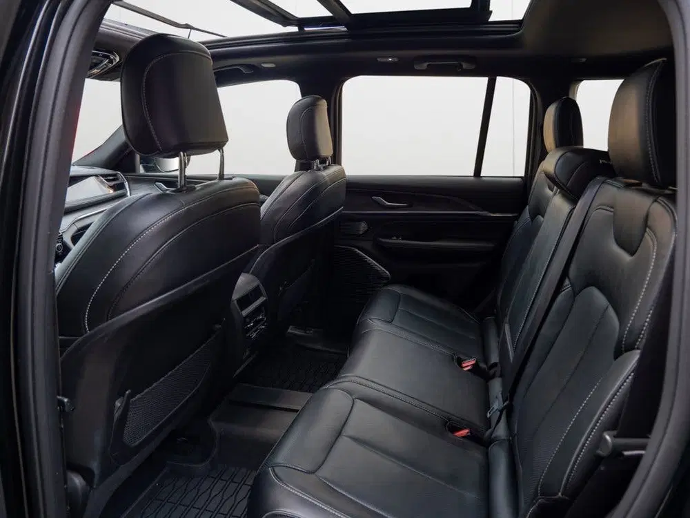 Jeep Grand Cherokee 2.0 Overland 4xe uit 2023, foto 12