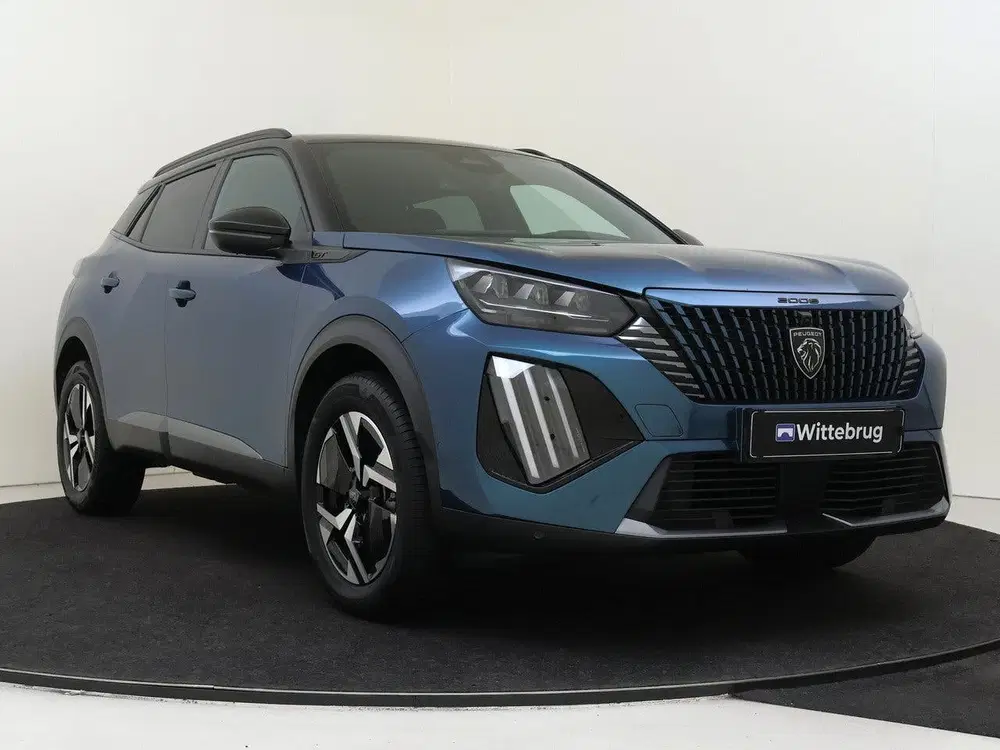Peugeot 2008 1.2 Hybrid 145 GT Hybrid uit 2025, foto 3