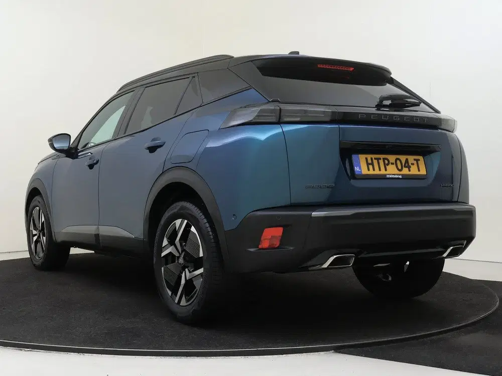 Peugeot 2008 1.2 Hybrid 145 GT Hybrid uit 2025, foto 4