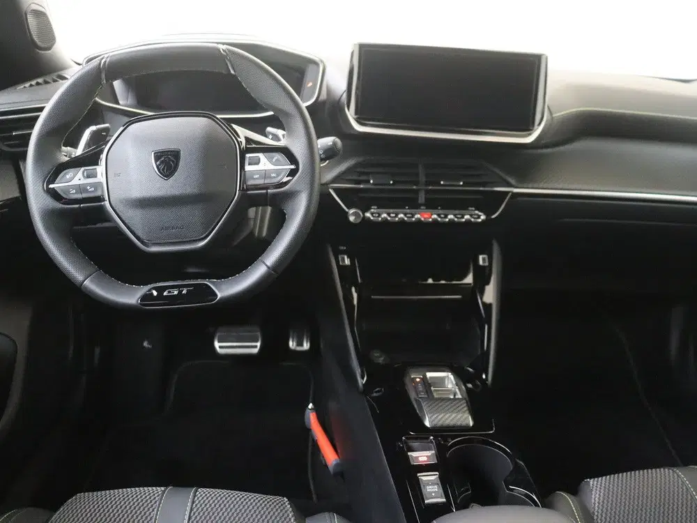 Peugeot 2008 1.2 Hybrid 145 GT Hybrid uit 2025, foto 5