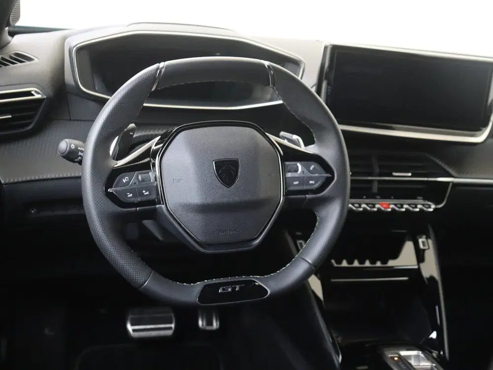 Peugeot 2008 1.2 Hybrid 145 GT Hybrid uit 2025, foto 6