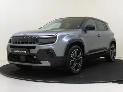 Jeep Avenger Summit 54 kWh Lage km-stand uit 2024
