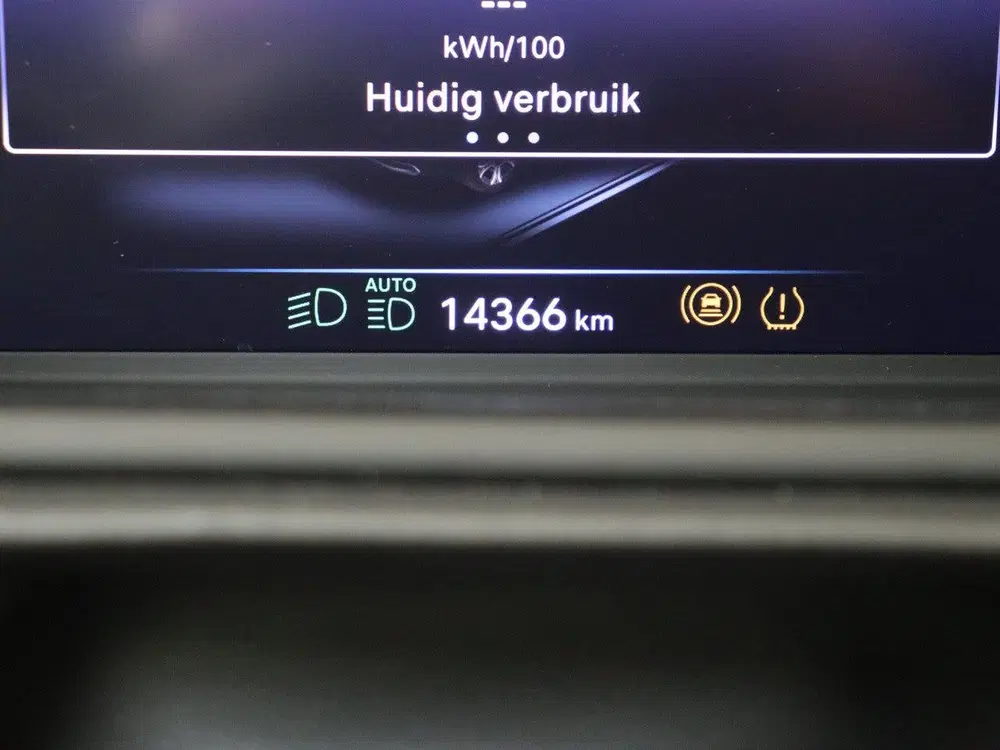 Jeep Avenger Summit 54 kWh Lage km-stand uit 2024, foto 10