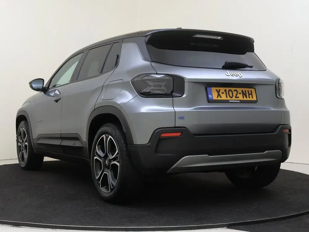 Jeep Avenger Summit 54 kWh Lage km-stand uit 2024, foto 5