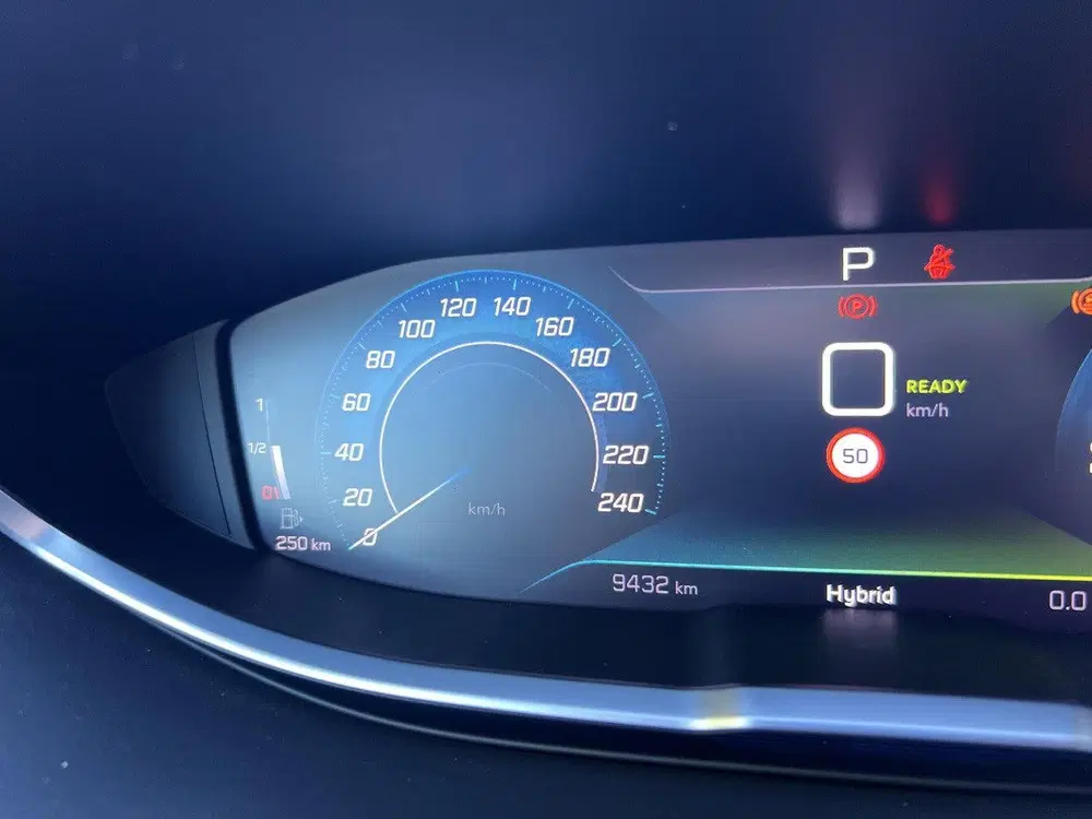 Peugeot 3008 1.6 HYbrid 225 Active Pack Business Automa uit 2024, foto 11