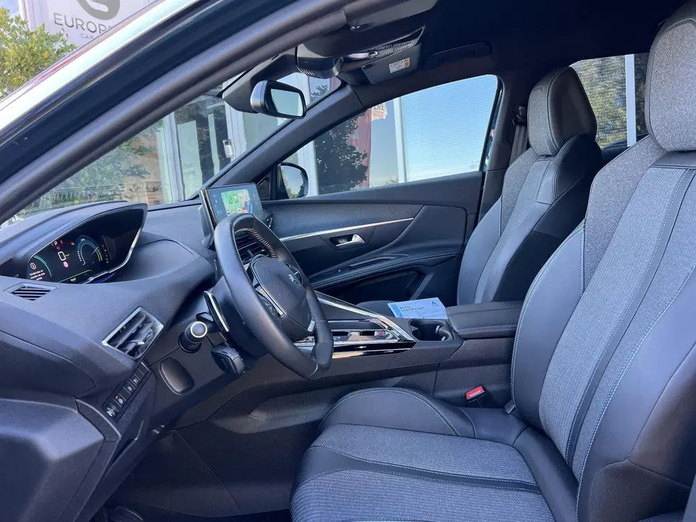 Peugeot 3008 1.6 HYbrid 225 Active Pack Business Automa uit 2024, foto 7