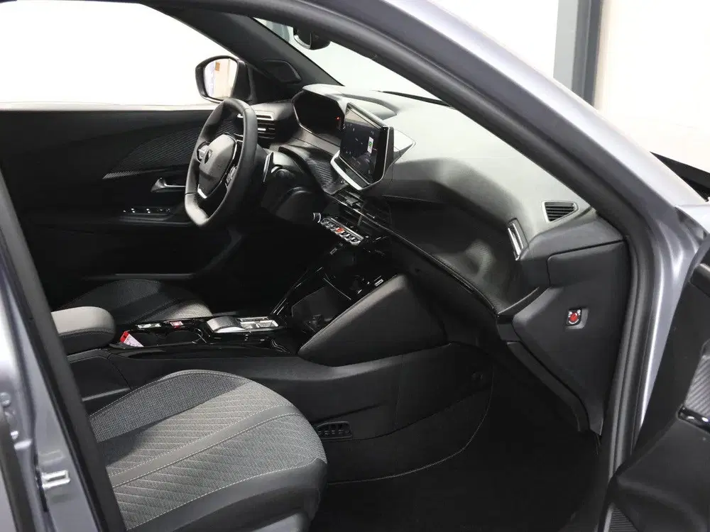 Peugeot 2008 1.2 Hybrid 145PK Allure uit 2025, foto 8