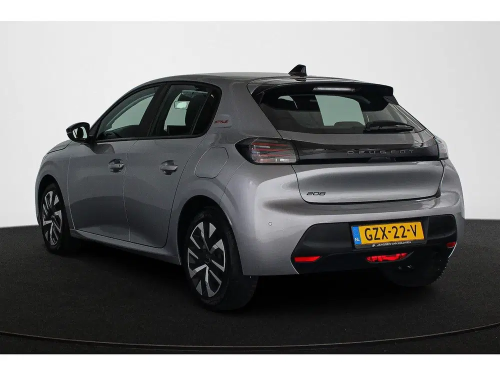 Peugeot 208 1.2 PureTech 75 Style Navigatie Parkeersen uit 2025, foto 4