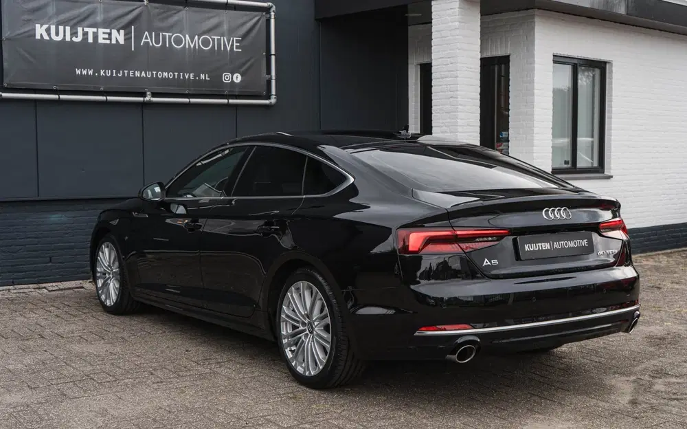 Audi A5 40 TFSI S-line Edition uit 2019, foto 13