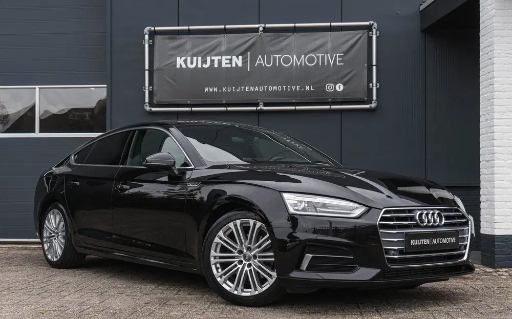 Audi A5 40 TFSI S-line Edition uit 2019, foto 2