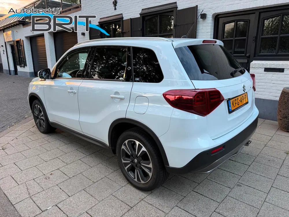 Suzuki Vitara 1.5 Hybrid Select AllGrip AUTOMAAT uit 2022, foto 3