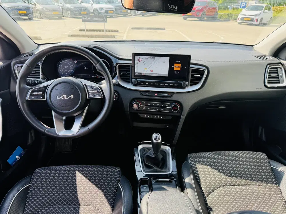 Kia Ceed 1.0 T-GDi DynamicPlusLine Navi uit 2024, foto 6