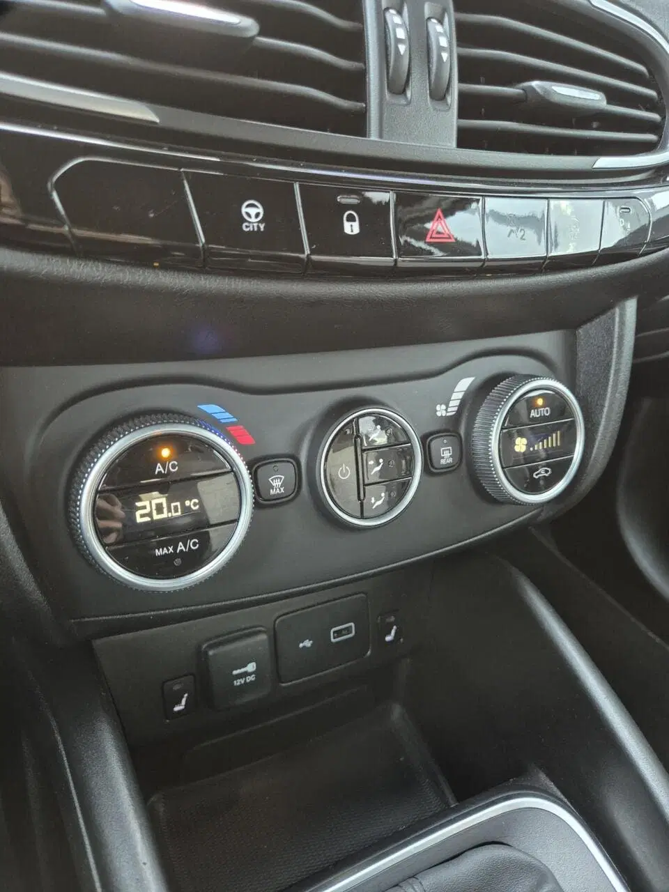 Fiat Tipo 1.0 Cross Final uit 2021, foto 14