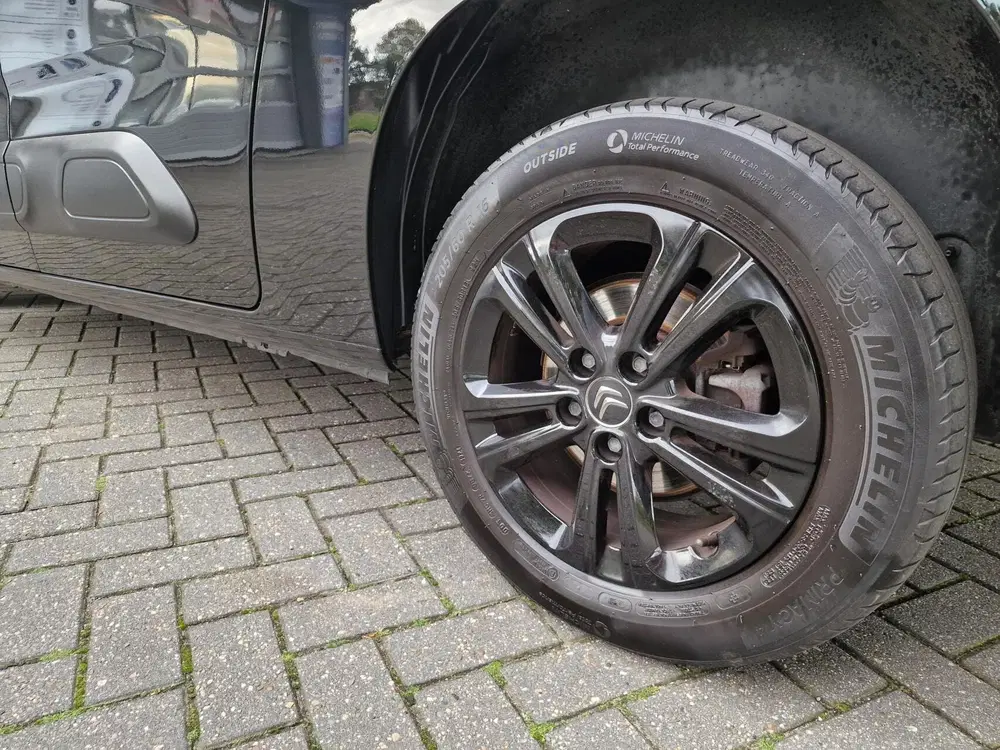 Citroën Berlingo Citroen Berlingo XL 1.2 PureTech Shine 7p. uit 2020, foto 11