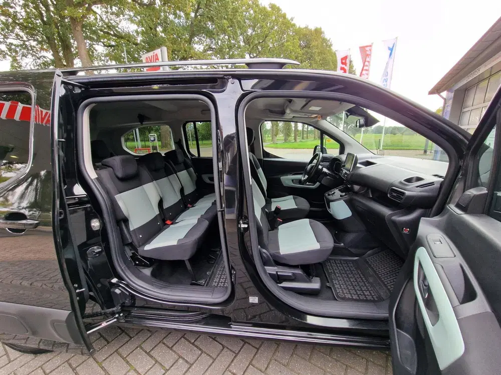 Citroën Berlingo Citroen Berlingo XL 1.2 PureTech Shine 7p. uit 2020, foto 15