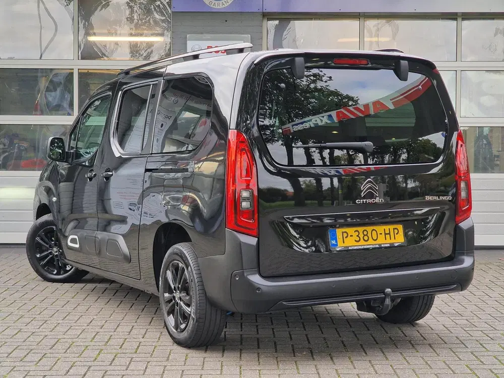 Citroën Berlingo Citroen Berlingo XL 1.2 PureTech Shine 7p. uit 2020, foto 2