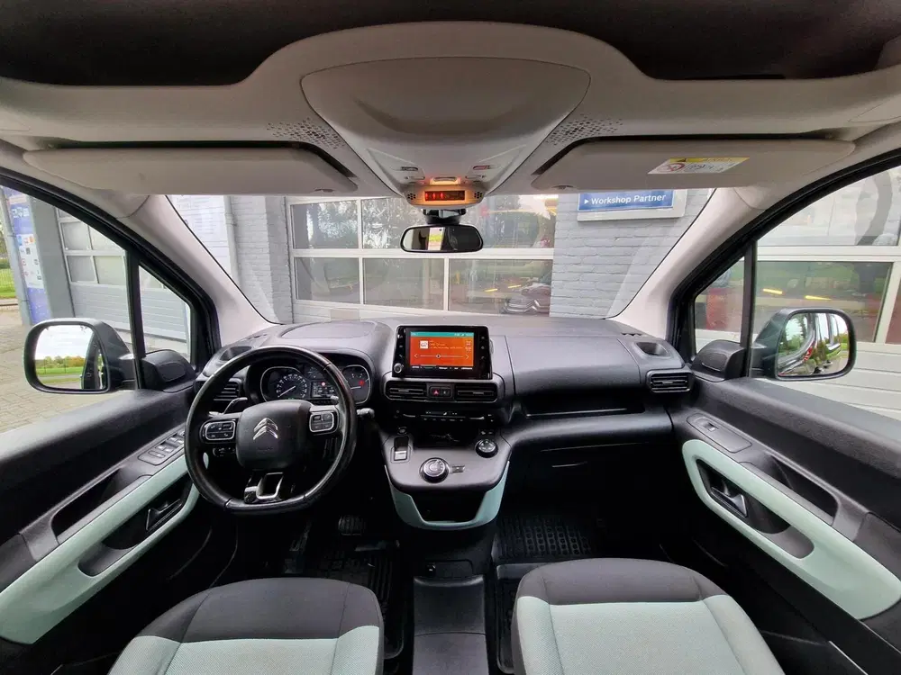 Citroën Berlingo Citroen Berlingo XL 1.2 PureTech Shine 7p. uit 2020, foto 3