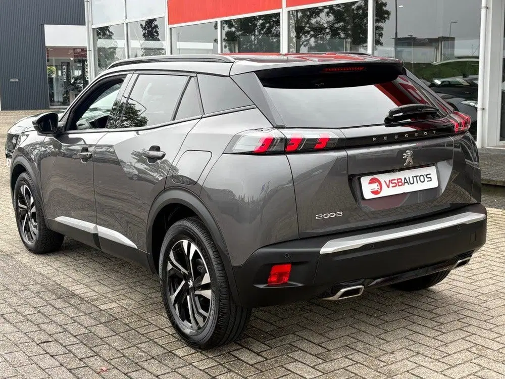 Peugeot 2008 1.2 PURETECH ALLURE AUT. 130PK LED NAVI CA uit 2023, foto 3