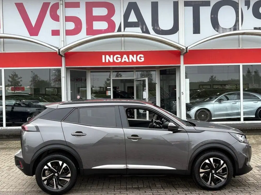 Peugeot 2008 1.2 PURETECH ALLURE AUT. 130PK LED NAVI CA uit 2023, foto 4