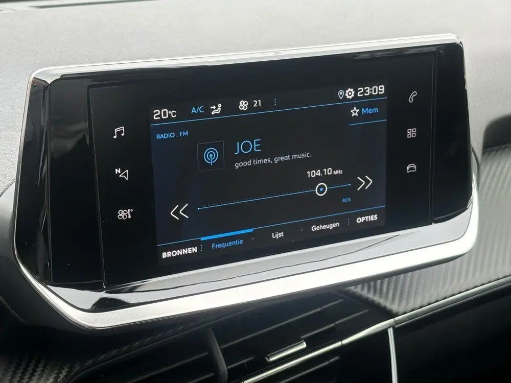 Peugeot 2008 1.2 PURETECH ALLURE AUT. 130PK LED NAVI CA uit 2023, foto 8