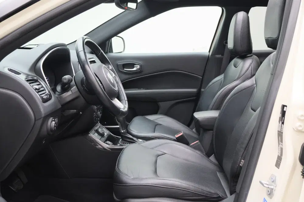 Jeep Compass 4xe 240 Plug-in Hybrid Electric S Panorama uit 2021, foto 10