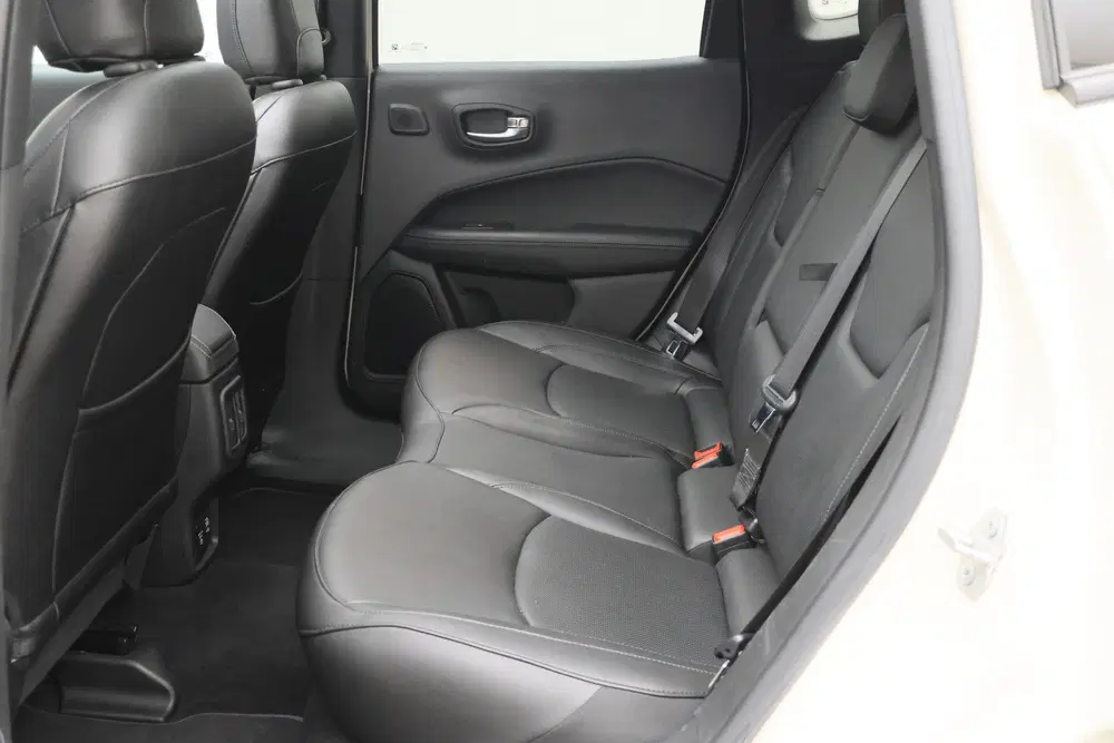 Jeep Compass 4xe 240 Plug-in Hybrid Electric S Panorama uit 2021, foto 13