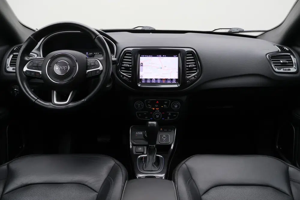 Jeep Compass 4xe 240 Plug-in Hybrid Electric S Panorama uit 2021, foto 2