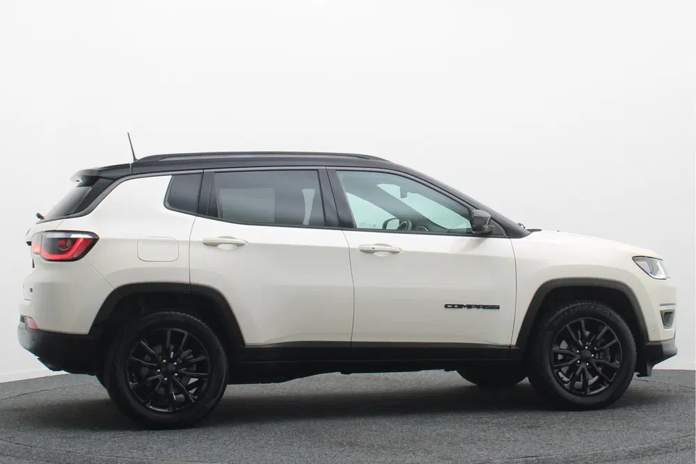 Jeep Compass 4xe 240 Plug-in Hybrid Electric S Panorama uit 2021, foto 7