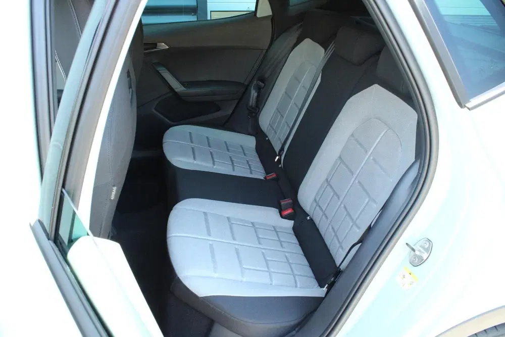 SEAT Arona 1.0 EcoTSI 95pk FR Business Connect uit 2026, foto 6
