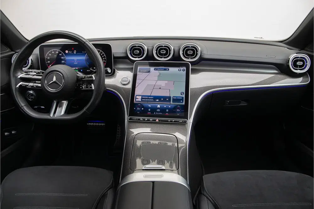 Mercedes-Benz C-Klasse 300 e AMG Premium uit 2023, foto 7