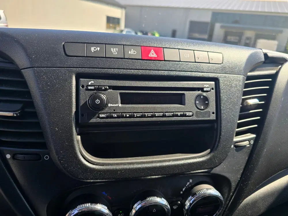 Iveco Daily 35C14V 2.3 410 H2 Camera Airco Cruise Bakw uit 2019, foto 11