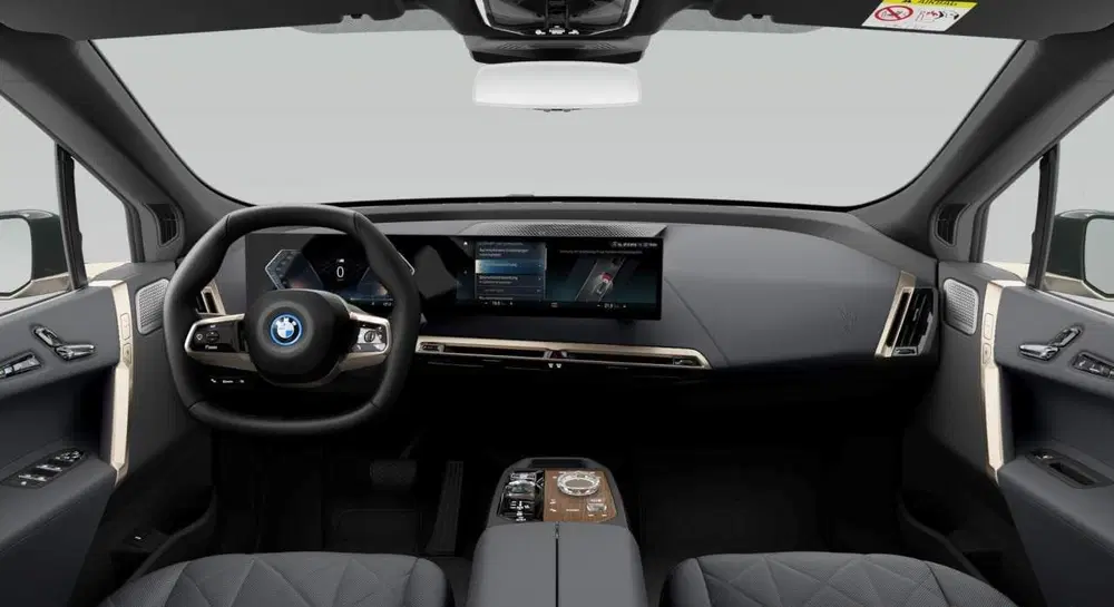BMW iX M60 uit 2023, foto 2