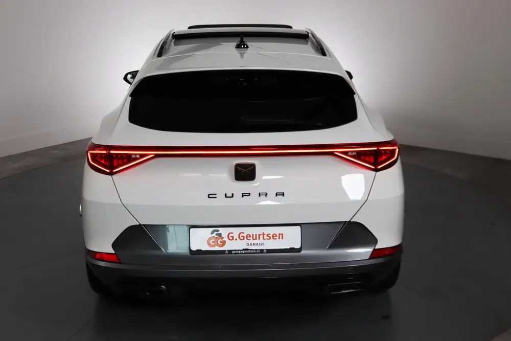 Cupra Formentor 1.4 e-Hybrid VZ Performance Panoramadak uit 2021, foto 12