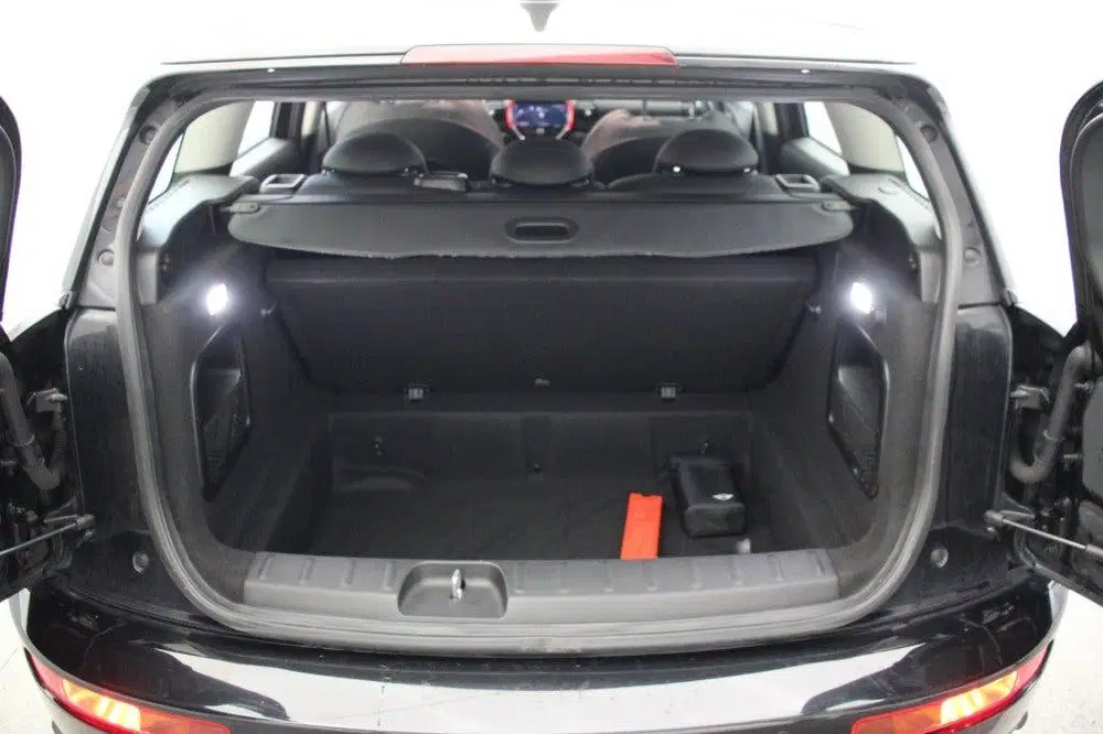 Mini Clubman 1.5 Business Edition Automaat uit 2023, foto 12