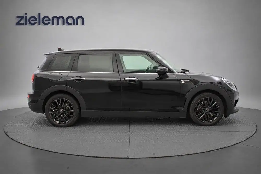 Mini Clubman 1.5 Business Edition Automaat uit 2023, foto 15