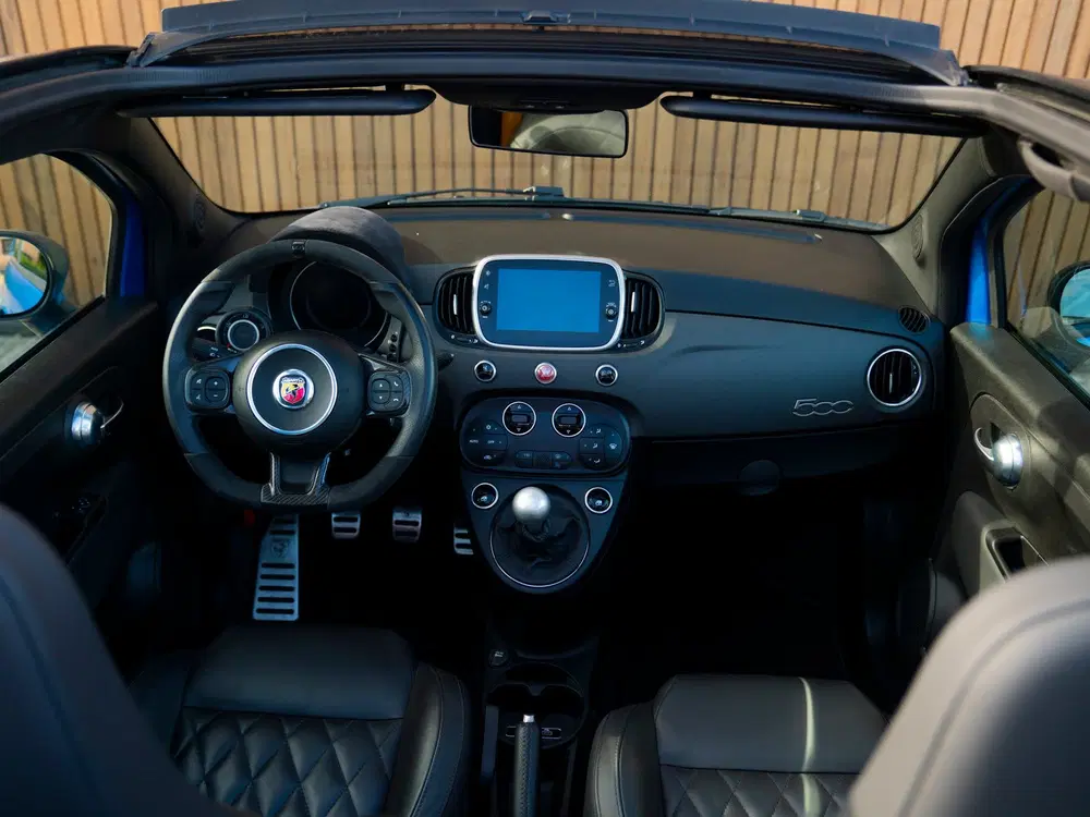 Abarth 595C Competizione uit 2022, foto 11