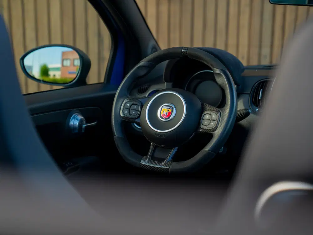 Abarth 595C Competizione uit 2022, foto 12