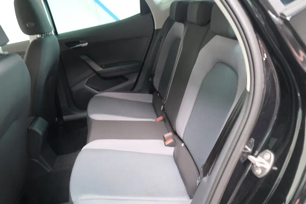 SEAT Arona 1.0 TSI Style Business Intense uit 2021, foto 10